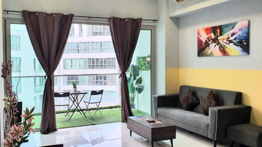Regalia Suites With Infinity Pool Klcc By Staycation Homes Kuala Lumpur Bagian luar foto