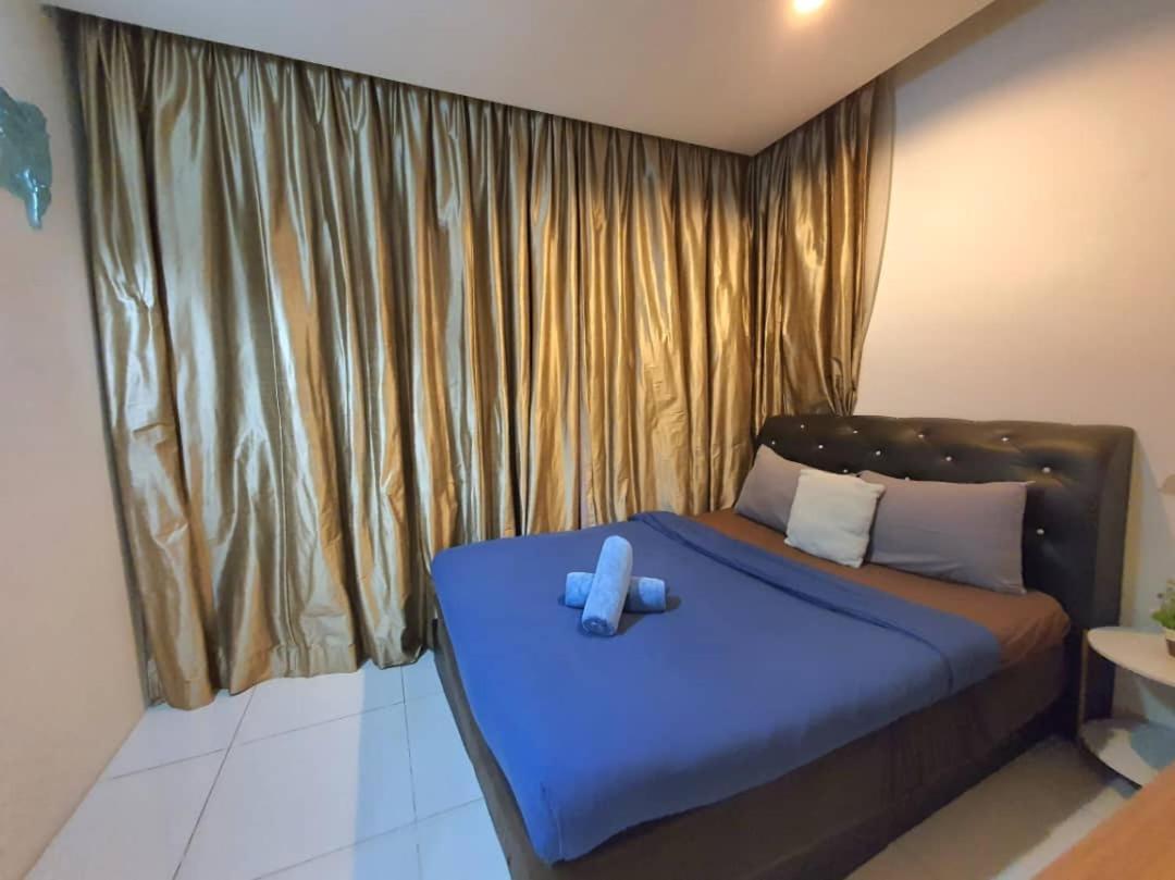 Regalia Suites With Infinity Pool Klcc By Staycation Homes Kuala Lumpur Bagian luar foto