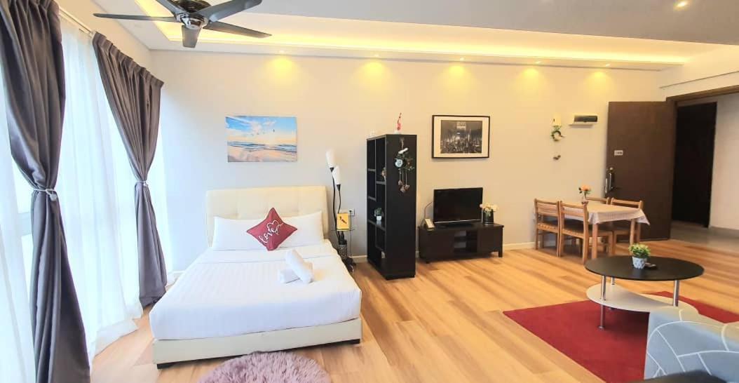Regalia Suites With Infinity Pool Klcc By Staycation Homes Kuala Lumpur Bagian luar foto