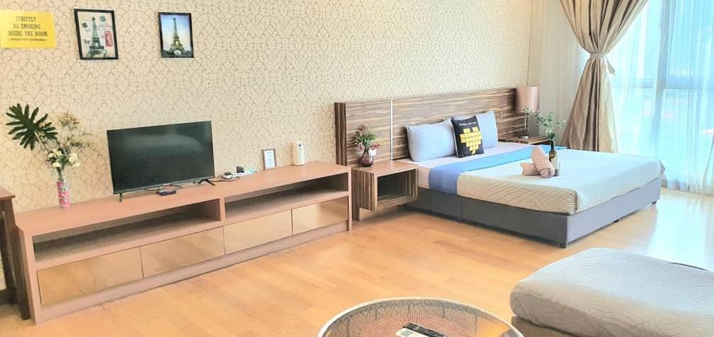 Regalia Suites With Infinity Pool Klcc By Staycation Homes Kuala Lumpur Bagian luar foto