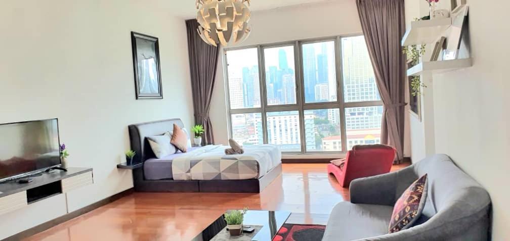 Regalia Suites With Infinity Pool Klcc By Staycation Homes Kuala Lumpur Bagian luar foto